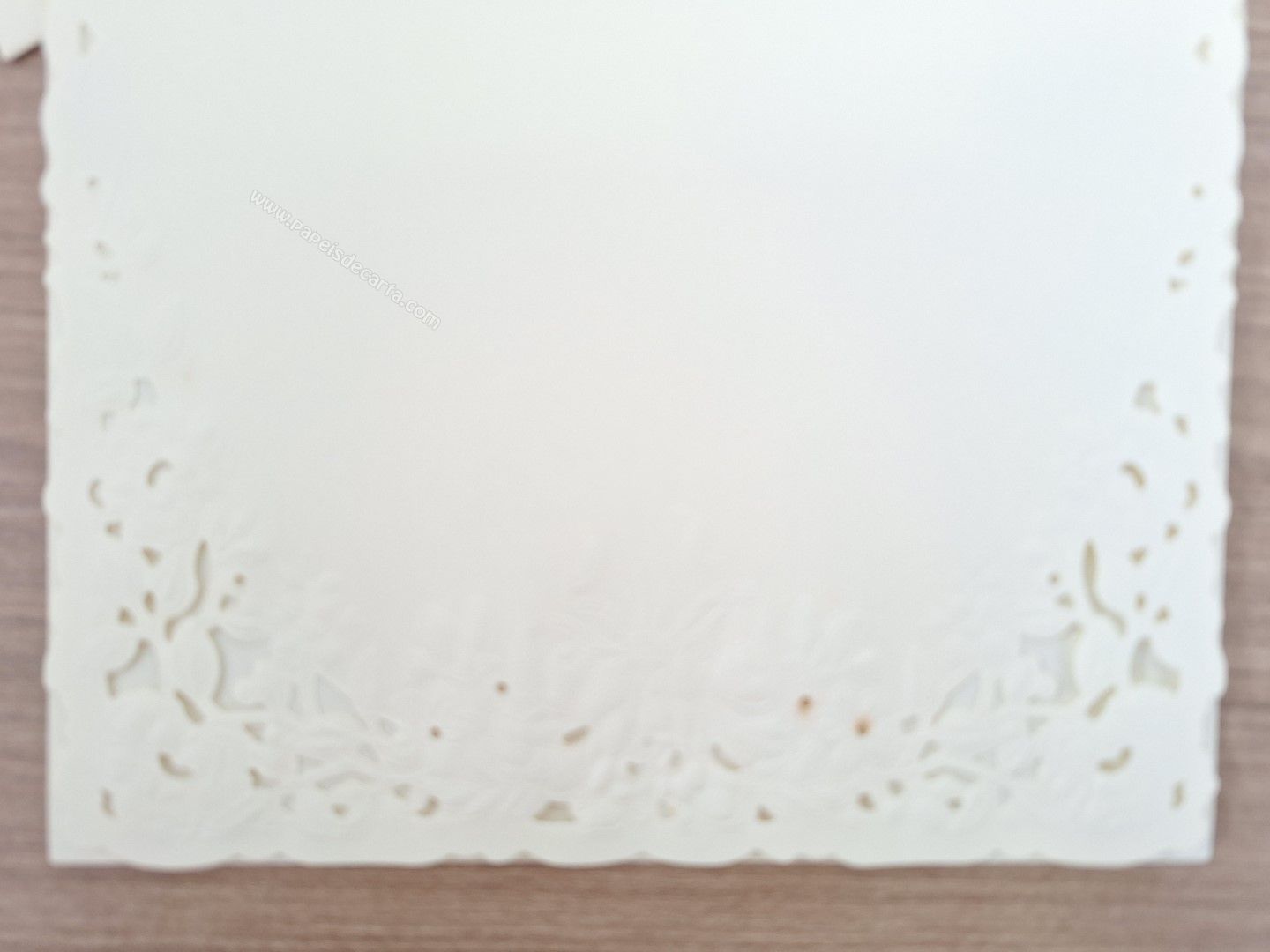 DETALHES EM ALTO RELEVO