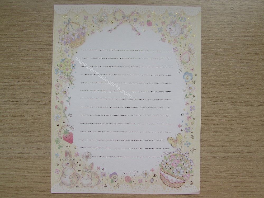 Folha com detalhes em dourado