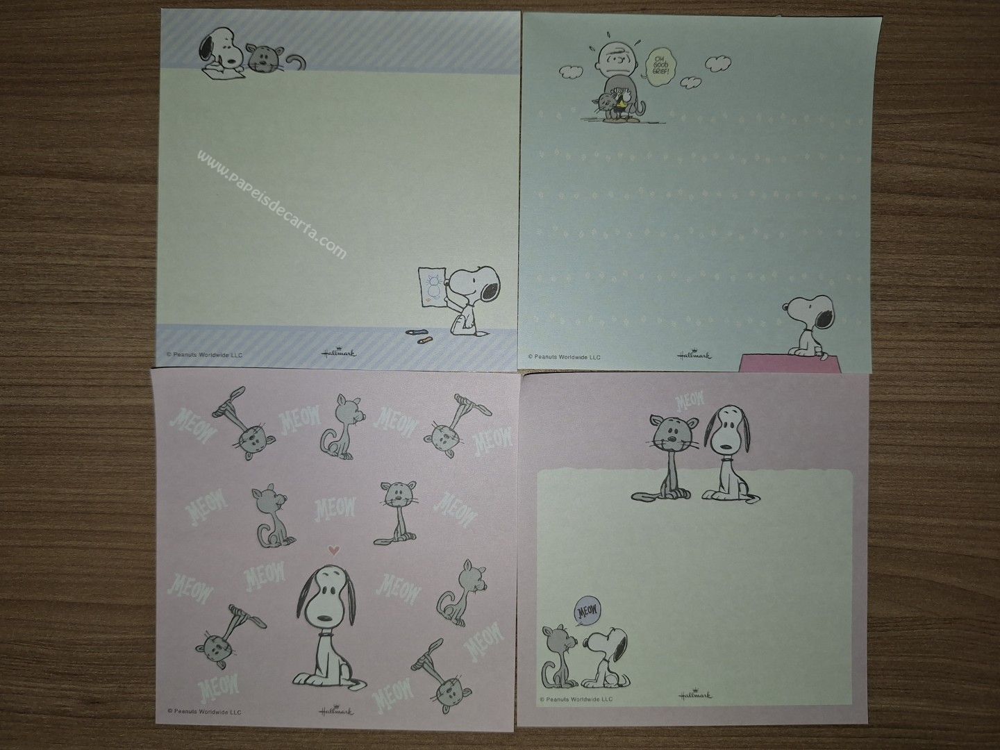 Lote com 4 papéis do Snoopy 36