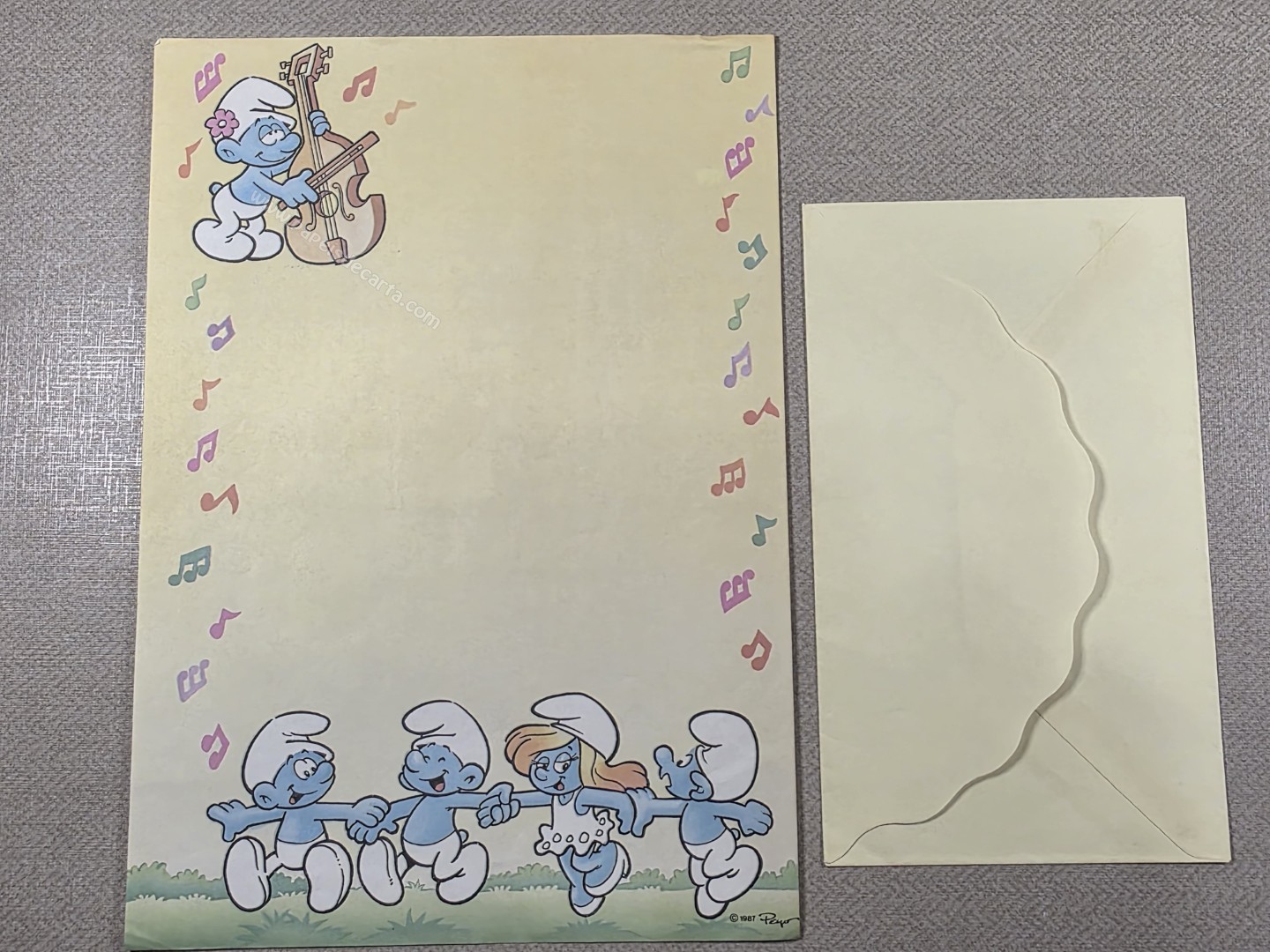 Papel de carta dos Smurfs