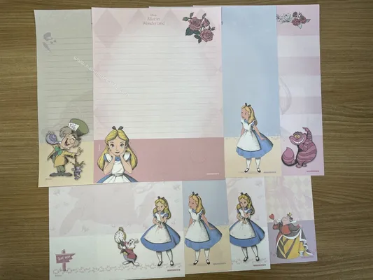 Lote da Alice in Wonderland 51