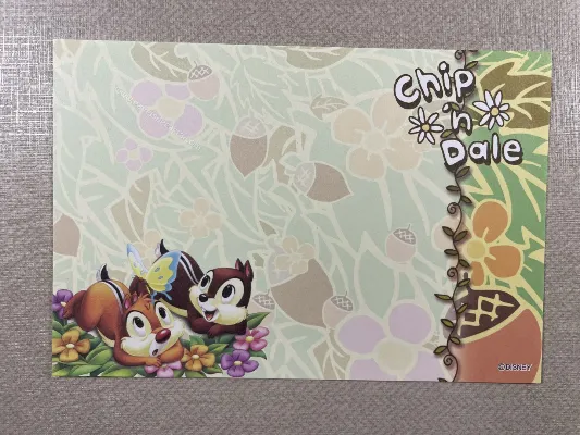 Papel de carta pequeno do Chip & Dale 09