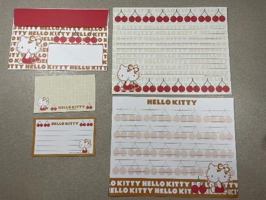 Conjunto de papel de carta da Hello Kitty 675