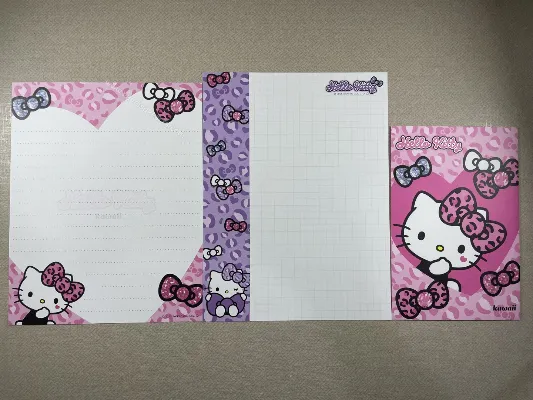 Papel de carta antigo da Hello Kitty 668