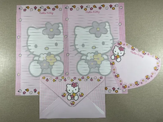 Papel de carta antigo da Hello Kitty 671