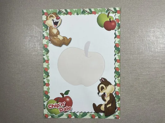 Papel de carta médio do Chip & Dale - 17
