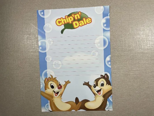 Papel de carta médio do Chip & Dale - 18