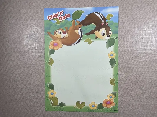 Papel de carta médio do Chip & Dale - 21