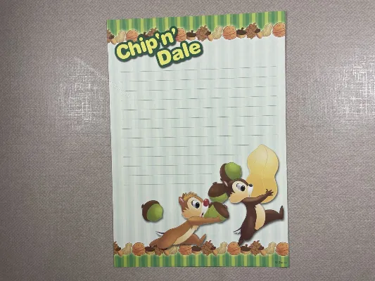 Papel de carta médio do Chip & Dale - 25