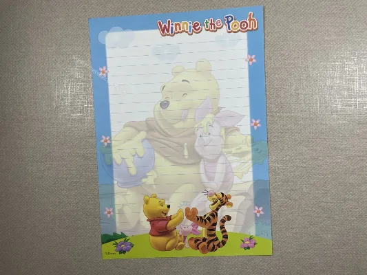 Papel de carta médio do Pooh 46