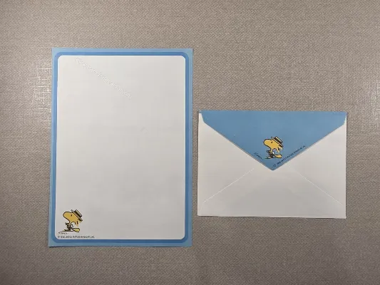 Papel de carta do Snoopy 82